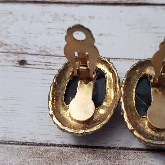 Vintage Clip On Earrings - Multi Colored Oval - Some Scuffs - Picture 5 of 8